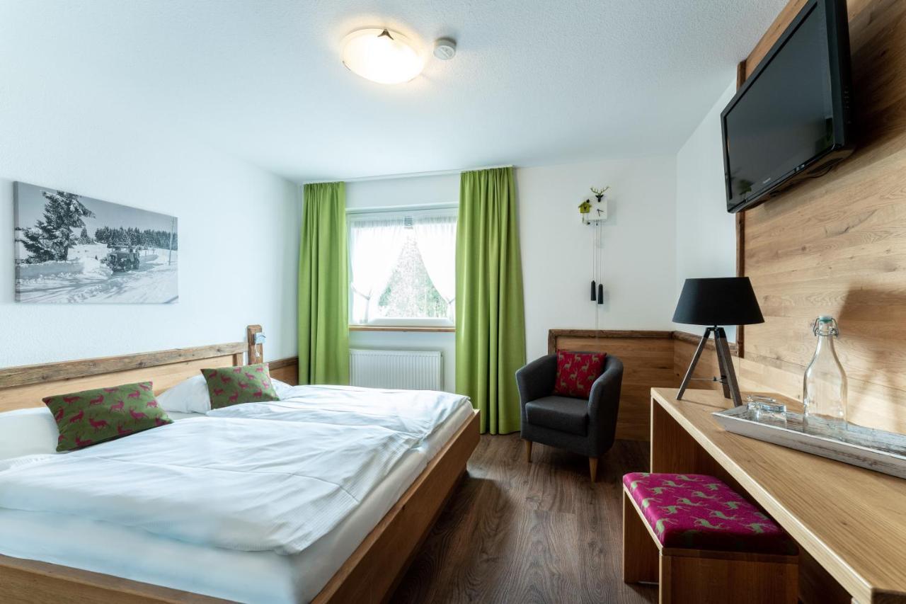 Hoehengasthaus Kolmenhof An Der Donauquelle 3*