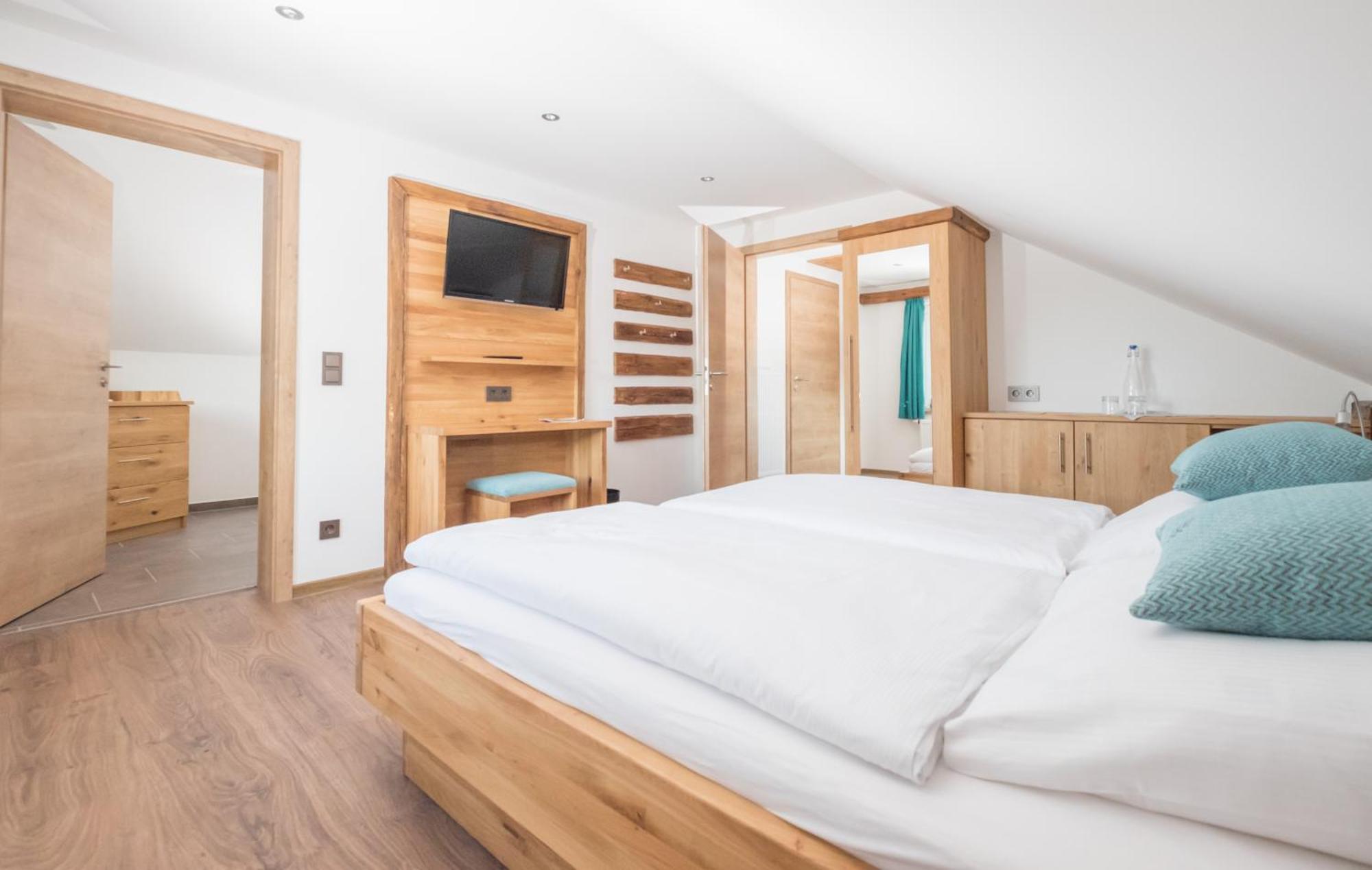 Affittacamere Hoehengasthaus Kolmenhof An Der Donauquelle 3*