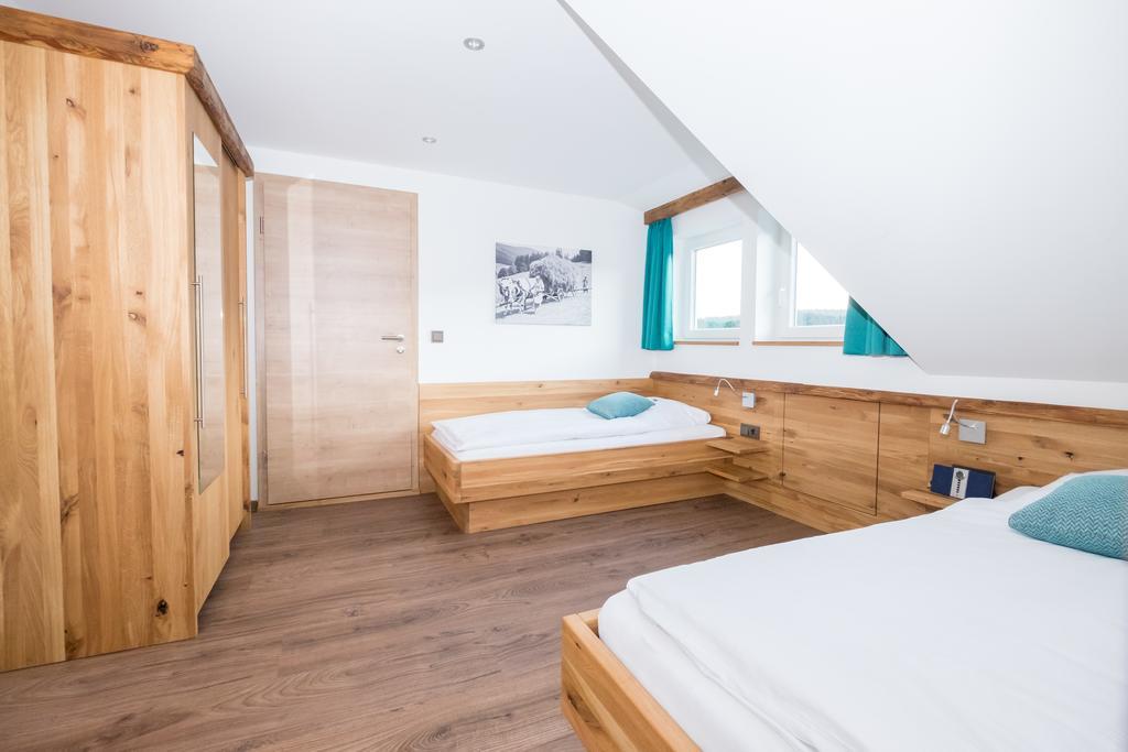 Affittacamere Hoehengasthaus Kolmenhof An Der Donauquelle 3*