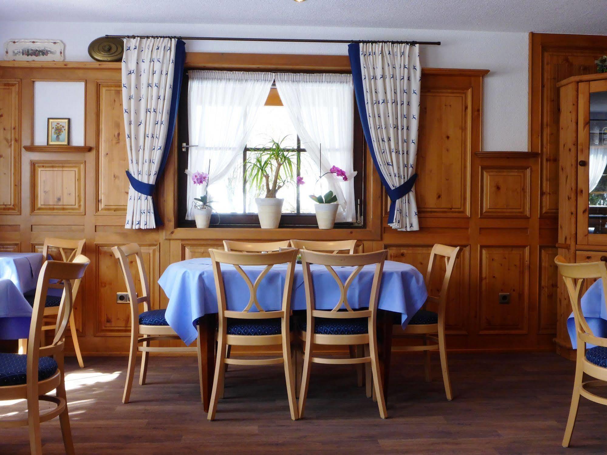 Hoehengasthaus Kolmenhof An Der Donauquelle 3* Furtwangen